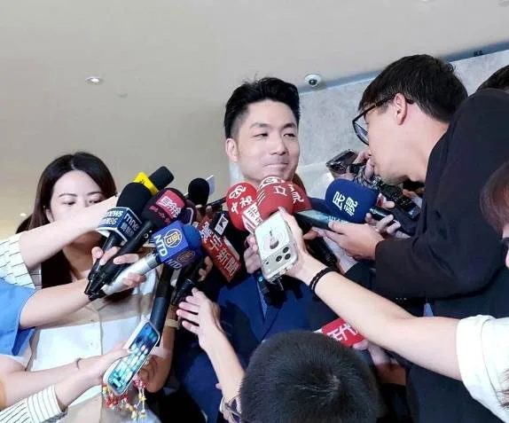 台北市長最新民調大反轉！市民揭勝出關鍵：這陣營最穩 第 2 張