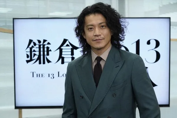 暖爸形象都演的！42歲影帝「跟2女零上衣狂歡」照片遭外流　被挖多人運動「背著孕妻偷.吃」 第 3 張