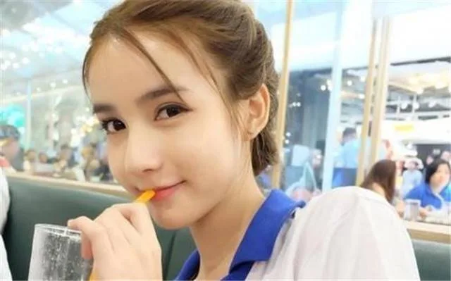 人言不可畏!泰國「最美人妖」被中國富豪不顧一切娶回家,5年過後「現狀」令人刮目相看! 第 2 張