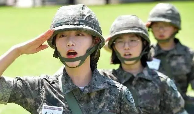 新婚夜淪悲劇！23歲女兵離世前影片曝黑幕　家屬苦等81天怒控：每個人都是兇手 第 10 張