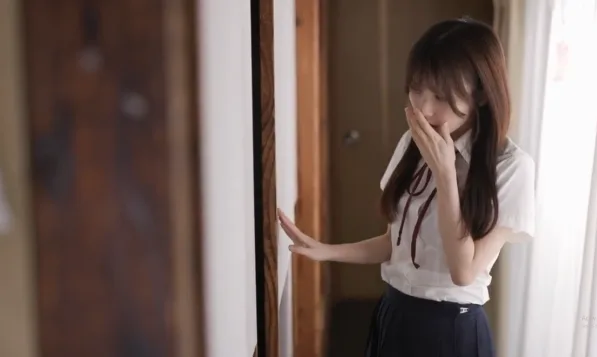妹妹看哥哥自習那麼認真，吵著讓哥哥教她 第 9 張