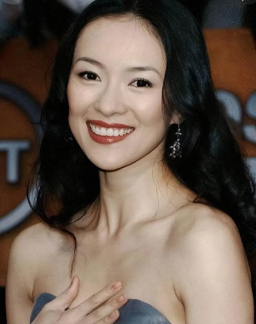 47歲影后素顏被拍「滿臉皺紋」 網驚:像普通大媽 粉絲揭真相 第 24 張
