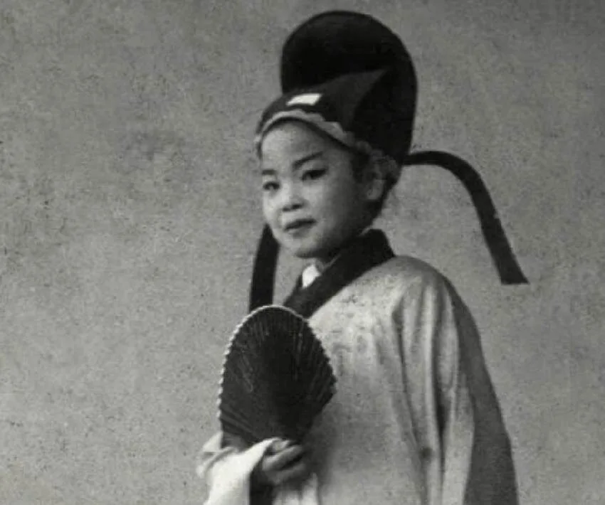 鄧麗君逝世28年後,三哥首度公開妹妹真正死因,台上淚崩 第 7 張